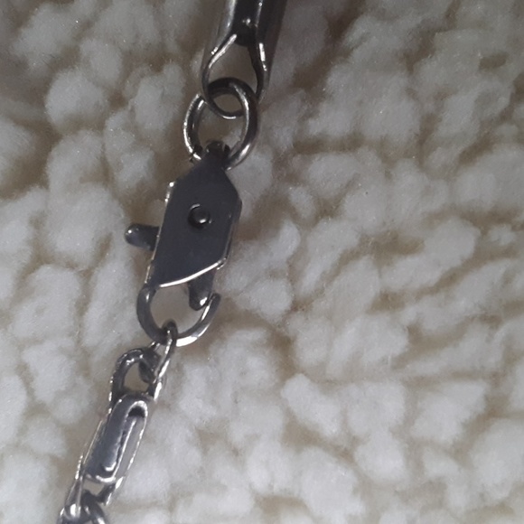 Native American Feather Necklace - Picture 4 of 12